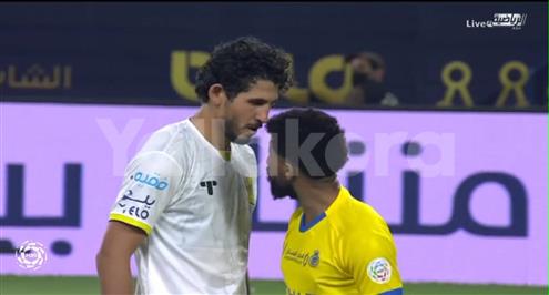 "VAR" يمنع هدفًا لحجازي في كلاسيكو النصر والاتحاد (فيديو)